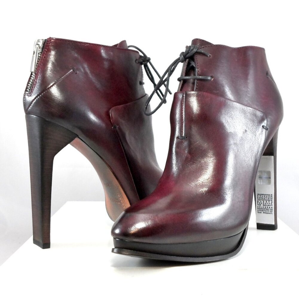 NIB$995 CoSTUME NATIONAL LACED LEATHER ANKLE BOOTS PLATFORM BACK ZIP HEELS 40 10